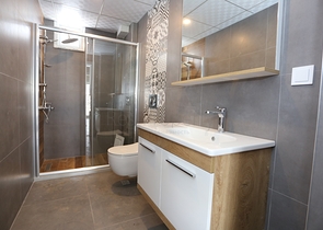 شقق 2 + 1 في مجمع جديد في كاميوفا كيمير 800 متر من البحر