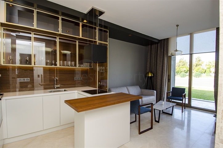 مجمع سكني فاخر في أنطاليا