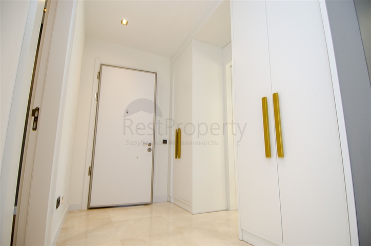 مجمع سكني فاخر في أنطاليا