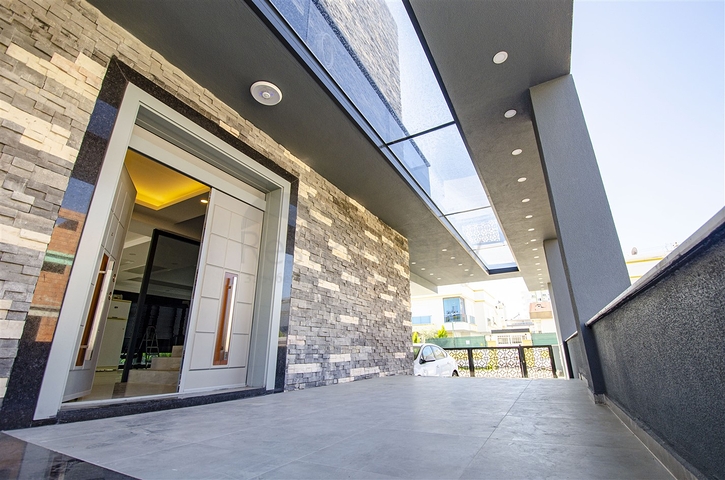 فيلا  فاخرة في لارا