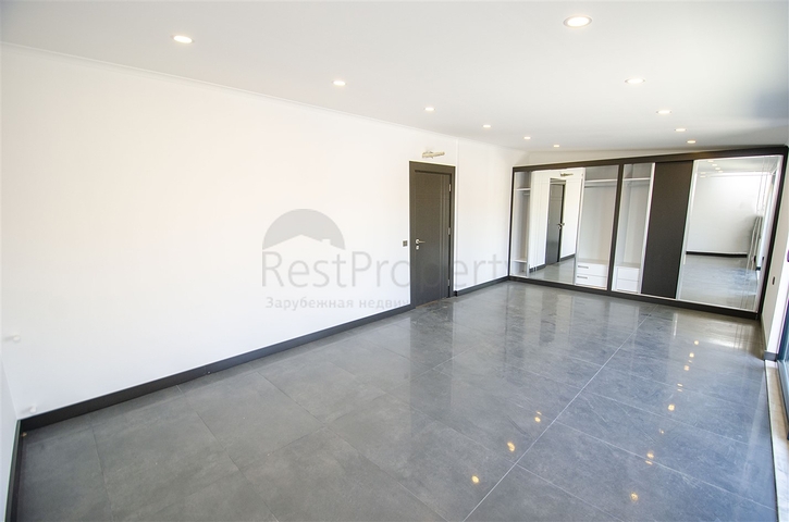 فيلا  فاخرة في لارا