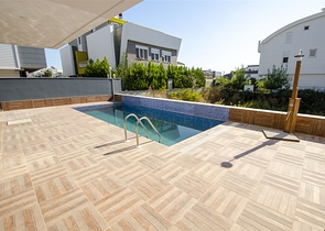 فيلا  فاخرة في لارا