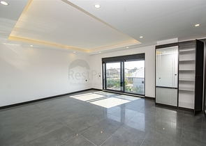 فيلا  فاخرة في لارا