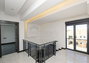 فيلا  فاخرة في لارا