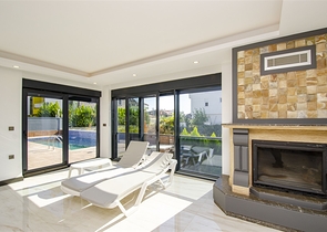 فيلا  فاخرة في لارا