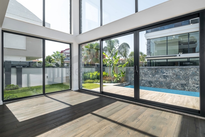 مجمع سكني حصري للفلل في منطقة غوزيل اوبا (لارا)