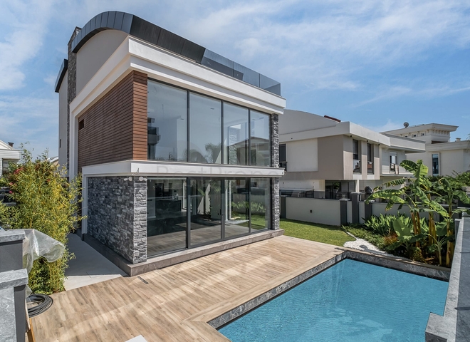 مجمع سكني حصري للفلل في منطقة غوزيل اوبا (لارا)