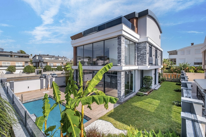 مجمع سكني حصري للفلل في منطقة غوزيل اوبا (لارا)