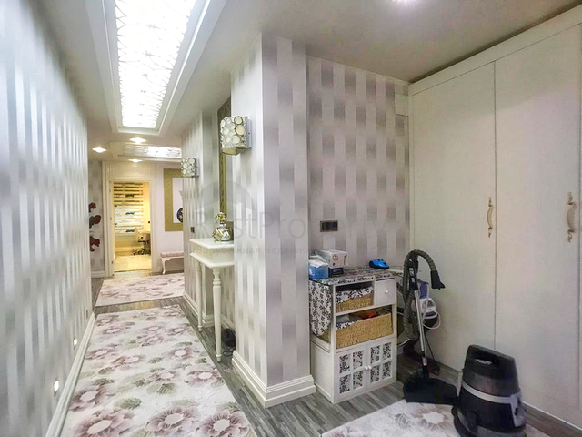 شقة فسيحة 4 + 1 مع أثاث في أنجالي كونيالتي أنطاليا