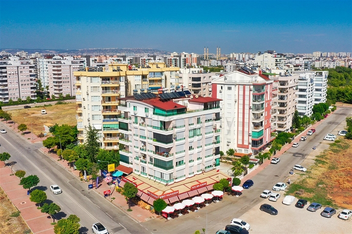 شقة فسيحة 4 + 1 مع أثاث في أنجالي كونيالتي أنطاليا