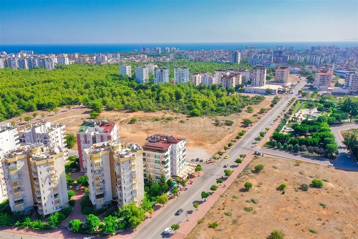 شقة فسيحة 4 + 1 مع أثاث في أنجالي كونيالتي أنطاليا