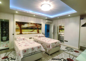 شقة فسيحة 4 + 1 مع أثاث في أنجالي كونيالتي أنطاليا