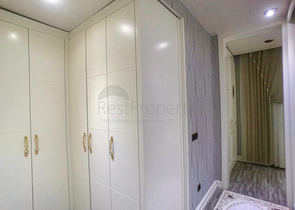 شقة فسيحة 4 + 1 مع أثاث في أنجالي كونيالتي أنطاليا