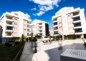 شقة 2 + 1 مفروشة في ليمان كونيالتي