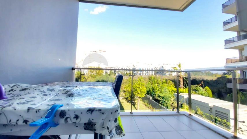 شقة 2 + 1 مع أثاث في مجمع راقي في ليمان