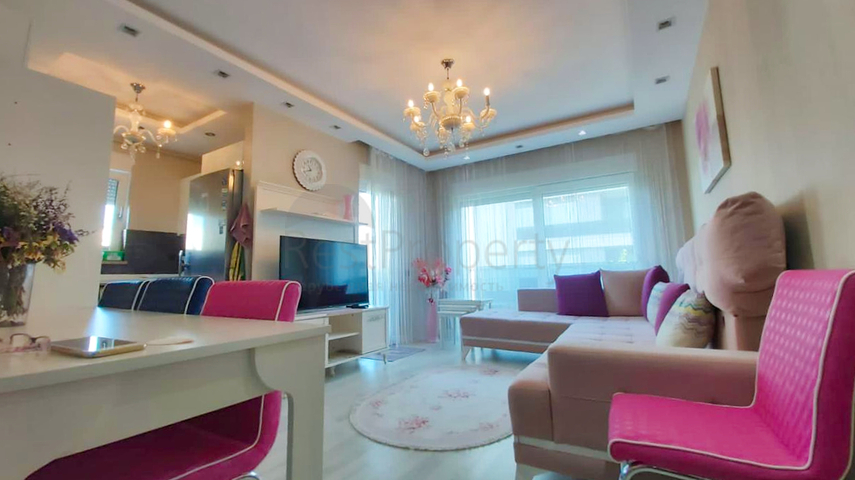 شقة 2 + 1 مع أثاث في مجمع راقي في ليمان