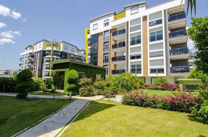 شقة 2 + 1 مع أثاث في مجمع راقي في ليمان