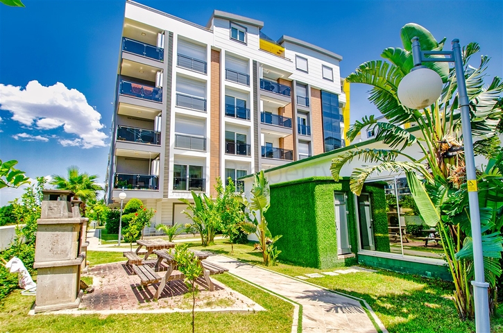 شقة 2 + 1 مع أثاث في مجمع راقي في ليمان