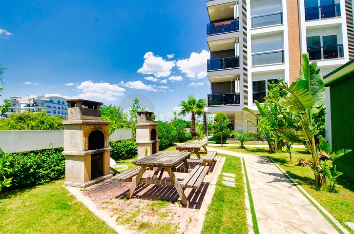 شقة 2 + 1 مع أثاث في مجمع راقي في ليمان