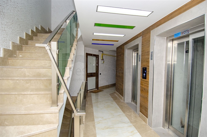 شقة 2 + 1 مع أثاث في مجمع راقي في ليمان