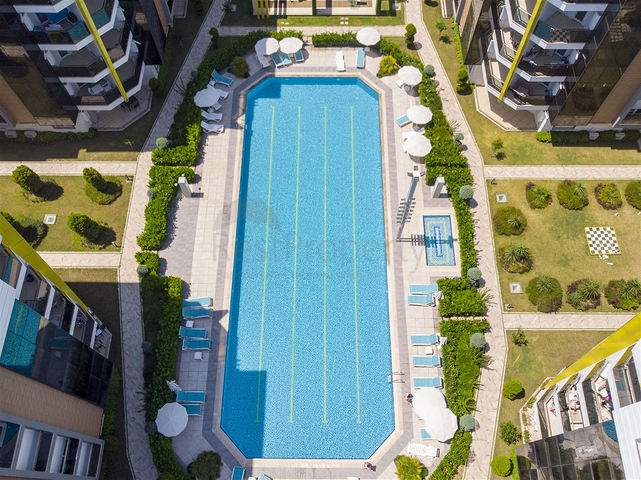 شقة 2 + 1 مع أثاث في مجمع راقي في ليمان