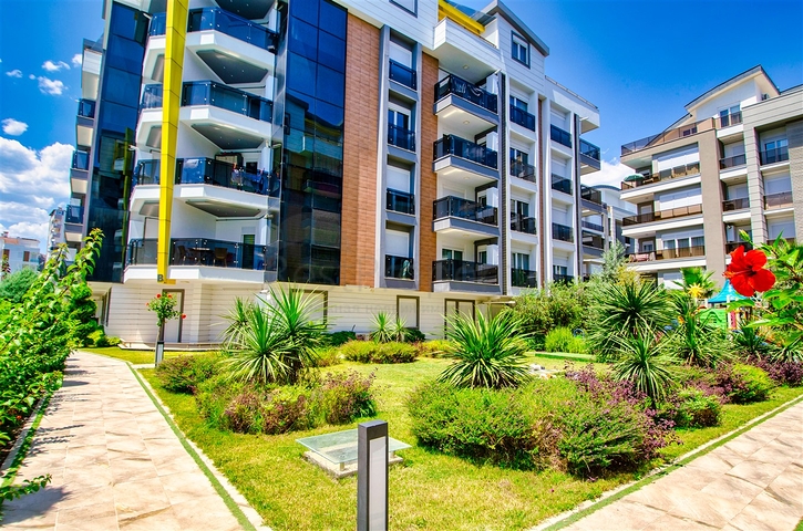 شقة 2 + 1 مع أثاث في مجمع راقي في ليمان