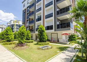 شقة 2 + 1 مع أثاث في مجمع راقي في ليمان