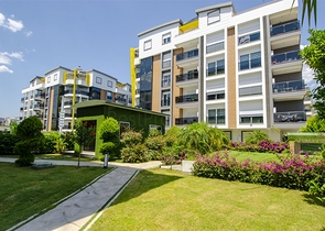 شقة 2 + 1 مع أثاث في مجمع راقي في ليمان