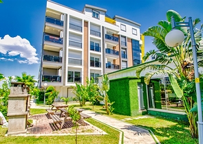 شقة 2 + 1 مع أثاث في مجمع راقي في ليمان