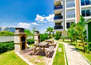 شقة 2 + 1 مع أثاث في مجمع راقي في ليمان