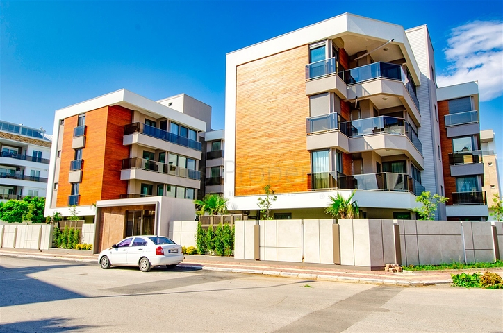 شقة مفروشة 2 + 1 في اونجالي كونيالتي انطاليا