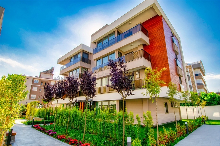 شقة مفروشة 2 + 1 في اونجالي كونيالتي انطاليا