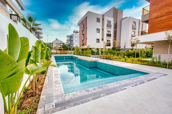 شقة مفروشة 2 + 1 في اونجالي كونيالتي انطاليا