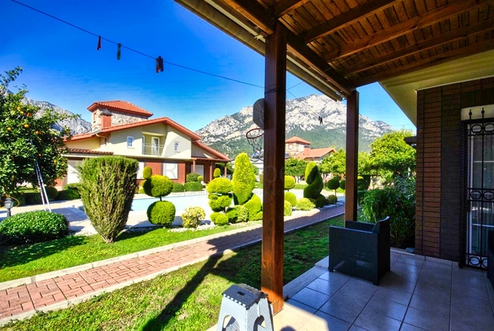 فيلا مريحة 3 + 1 في أصلانبوجاك كيمير