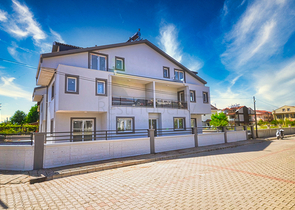 شقة 1 + 1 في منطقة فتحية