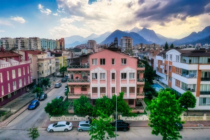 شقة في منطقة راقية من كونيالتي