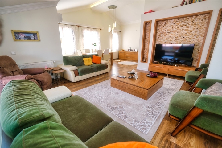 شقة في منطقة راقية من كونيالتي