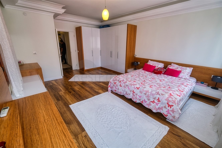 شقة في منطقة راقية من كونيالتي