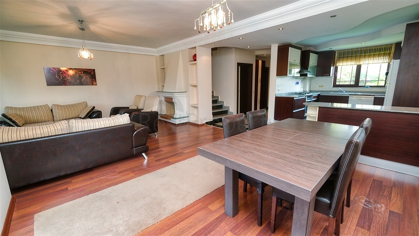 فيلا 3 + 1 في حي جاميوفا الخلاب ، كيمير - أنطاليا