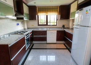 فيلا 3 + 1 في حي جاميوفا الخلاب ، كيمير - أنطاليا