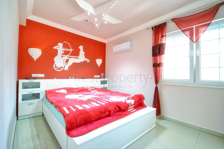 فيلا رائعة منفصلة للبيع مطلة على البحر في أنطاليا - كيمير