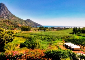 فيلا رائعة منفصلة للبيع مطلة على البحر في أنطاليا - كيمير