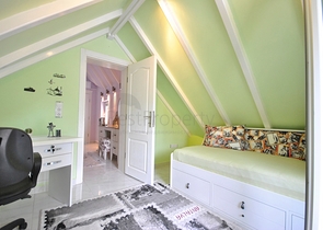 فيلا رائعة منفصلة للبيع مطلة على البحر في أنطاليا - كيمير