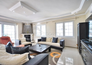 فيلا رائعة منفصلة للبيع مطلة على البحر في أنطاليا - كيمير