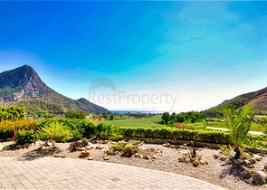 فيلا رائعة منفصلة للبيع مطلة على البحر في أنطاليا - كيمير