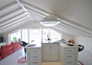 فيلا رائعة منفصلة للبيع مطلة على البحر في أنطاليا - كيمير