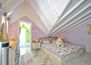 فيلا رائعة منفصلة للبيع مطلة على البحر في أنطاليا - كيمير