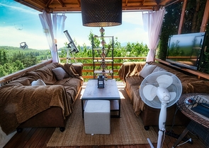 فيلا فاخرة مع مسبح خاص وإطلالات على البحر