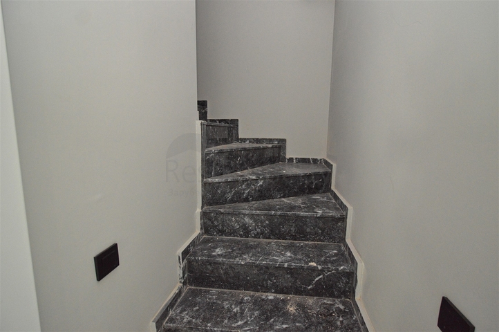 مجمع سكني جديد ببنية تحتية غنية في منطقة لارا