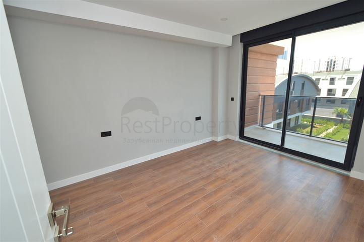 مجمع سكني جديد ببنية تحتية غنية في منطقة لارا